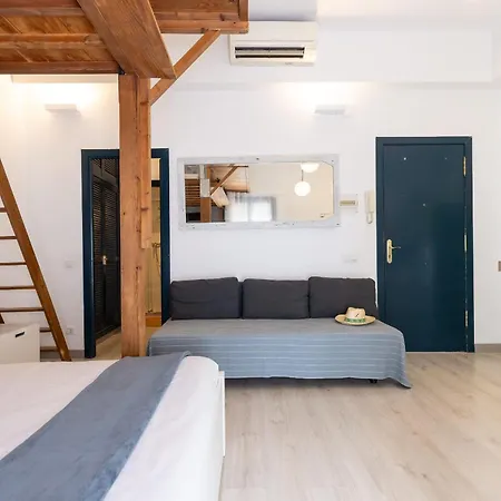 Oli By Unik Apartment Tarragona